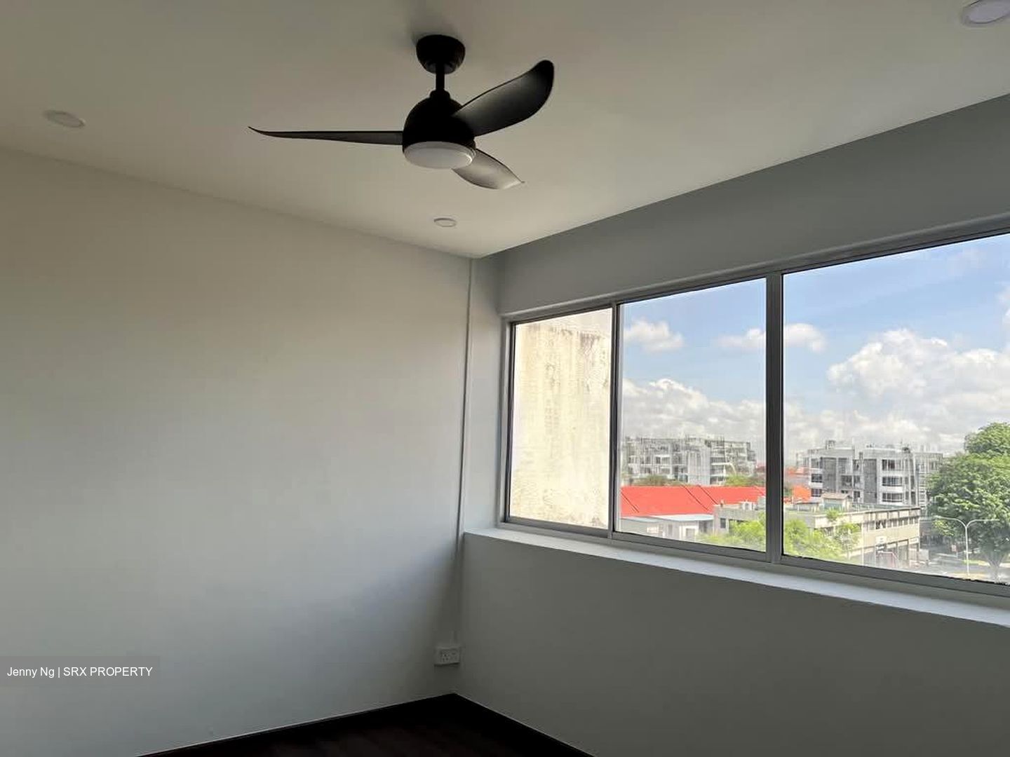 Upper Serangoon Shopping Centre (D19), Apartment #571271081